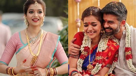 Did Colours Swathi Delete Wedding And Husband。